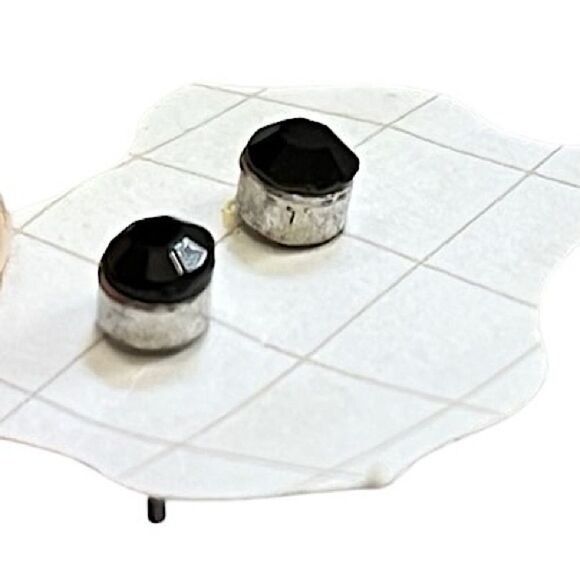 🌴 Y2K Stud Earring Bundle – 8 Pairs Mixed Vintage Cute Retro Piercing Lot - Picture 9 of 12